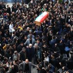 پیکر زنده یاد مرتضی پاشایی از مقابل تالار وحدت تشییع شد